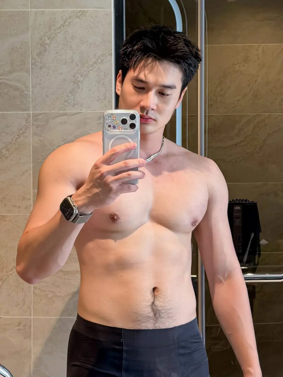 ถอดโชว์เรือนร่าง 2986
