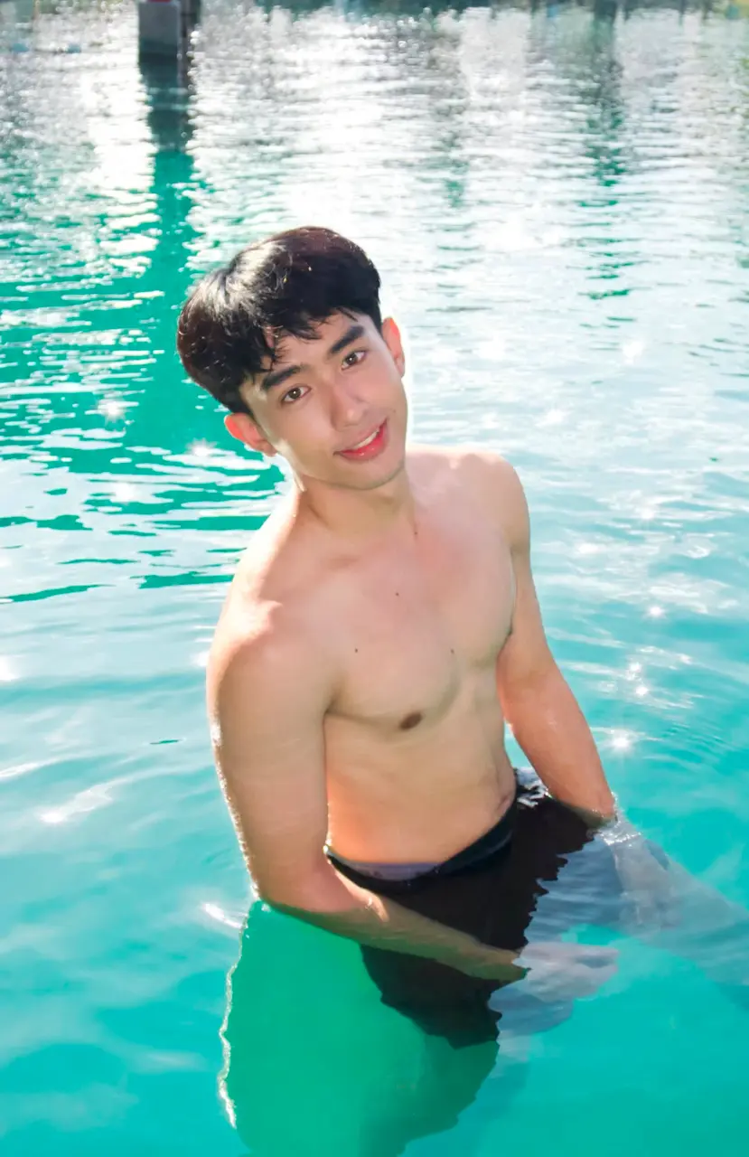 ถอดโชว์เรือนร่าง 2986