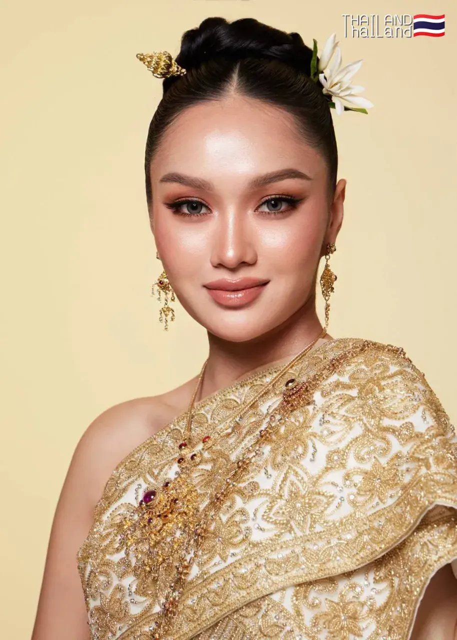 THAILAND 🇹🇭 | THAI CHAKRAPAT DRESS:ชุดไทยจักรพรรดิ