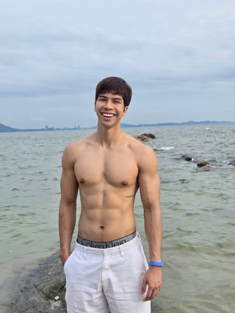 ถอดโชว์เรือนร่าง 2989
