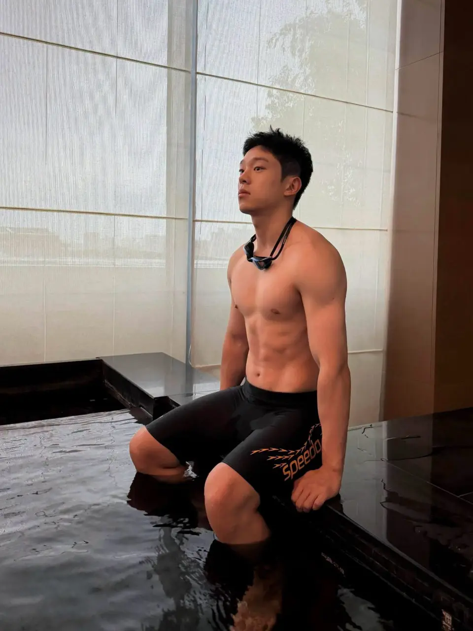 ถอดโชว์เรือนร่าง 2989
