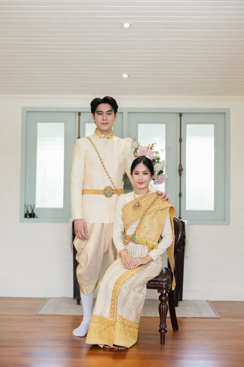 THAILAND 🇹🇭 | I-San Wedding Dress: ชุดแต่งงานอีสาน 🌷