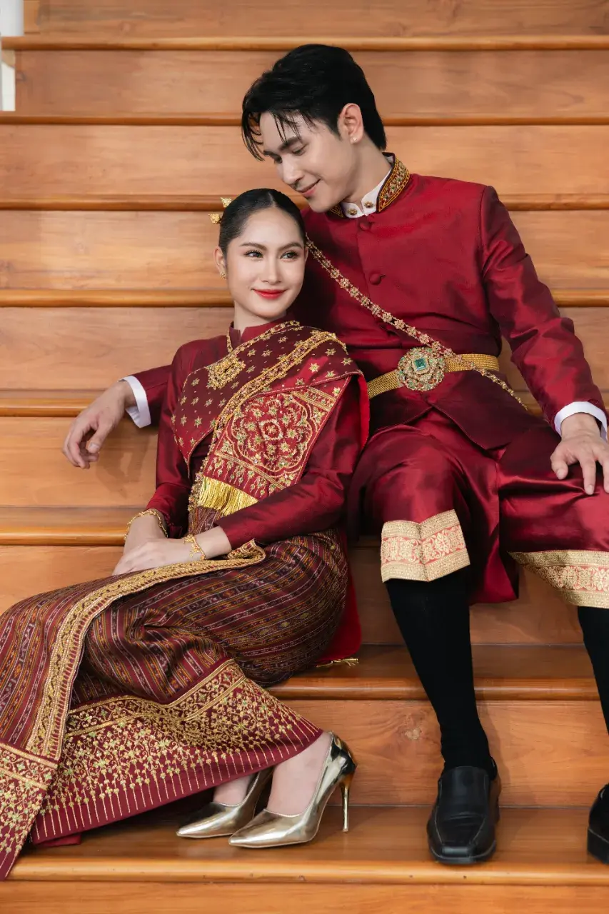 THAILAND 🇹🇭 | I-San Wedding Dress: ชุดแต่งงานอีสาน 🌷