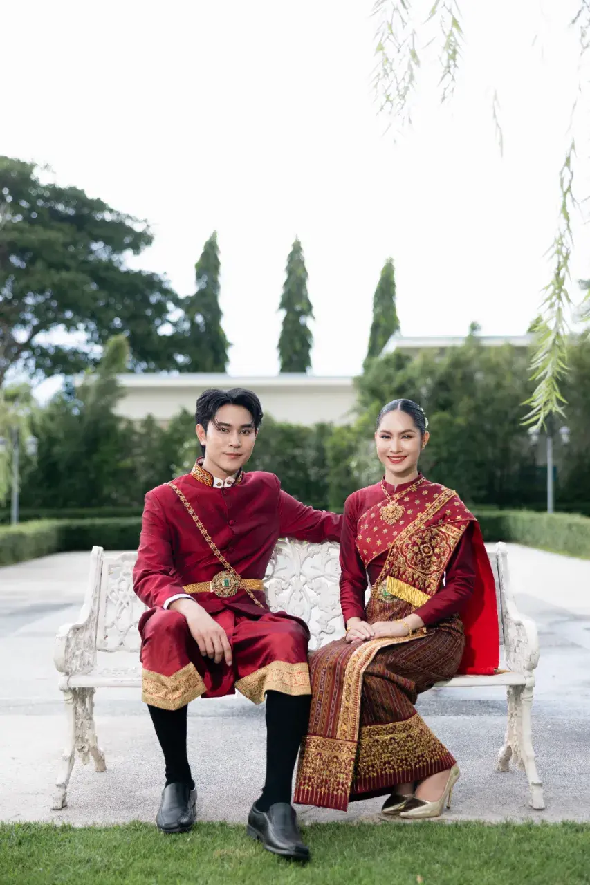THAILAND 🇹🇭 | I-San Wedding Dress: ชุดแต่งงานอีสาน 🌷
