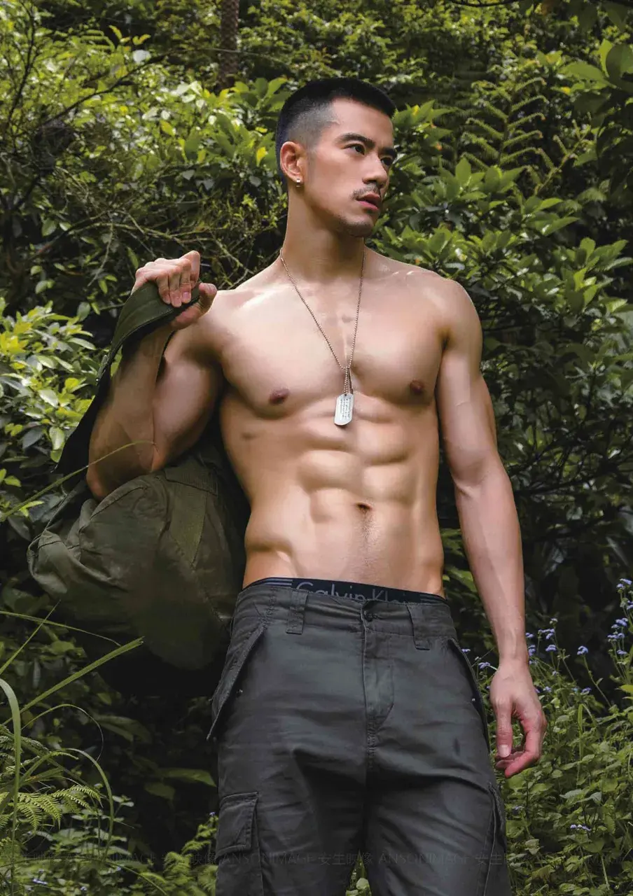 clipgayasian.com - 紀律 PHOTOBOOK 紀言愷首本個人寫真