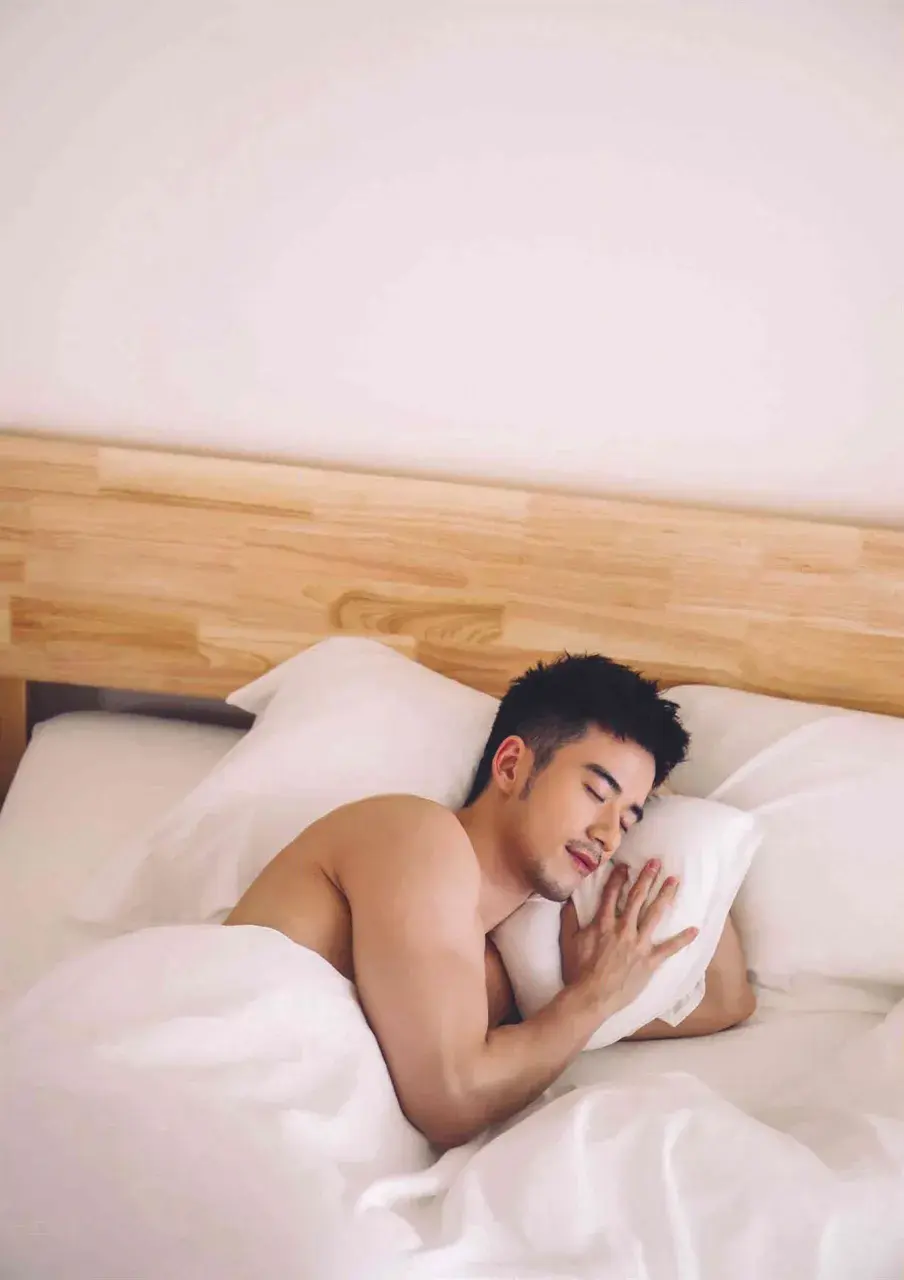 clipgayasian.com - 紀律 PHOTOBOOK 紀言愷首本個人寫真