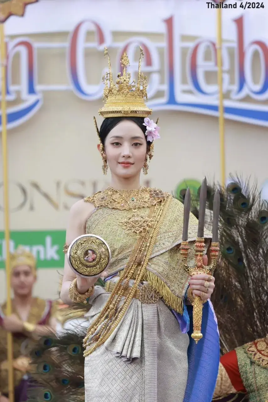 Minnie as Mahothorn Devi 🇹🇭
