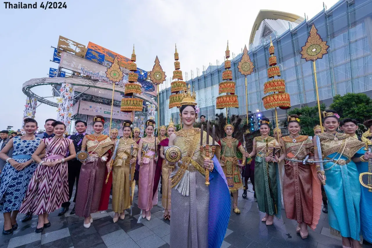 Minnie as Mahothorn Devi 🇹🇭
