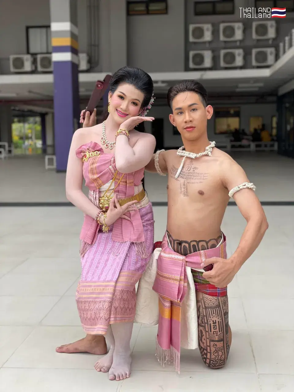 THAILAND 🇹🇭 | Nang Hai - Mak Kap Kaep: Isan Dance