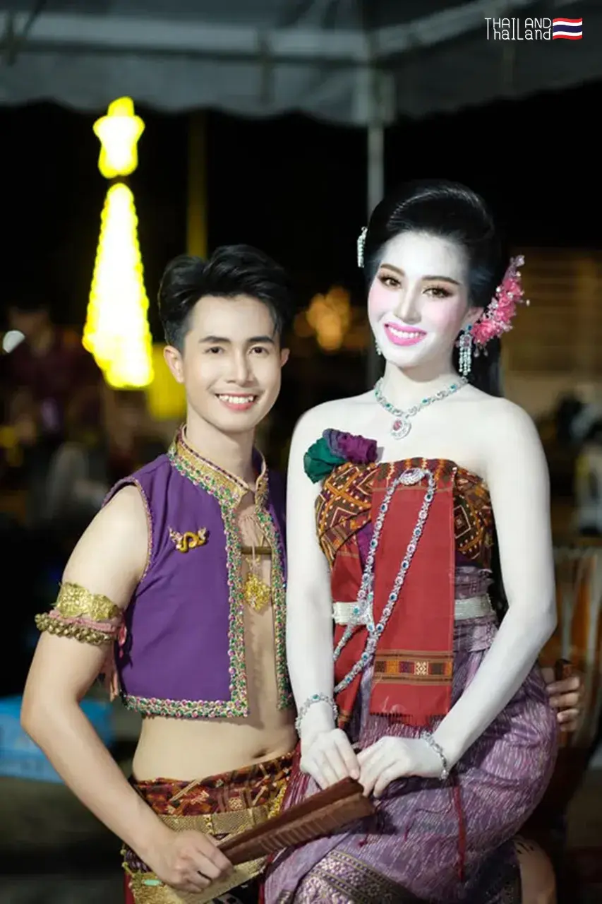 THAILAND 🇹🇭 | Nang Hai - Mak Kap Kaep: Isan Dance