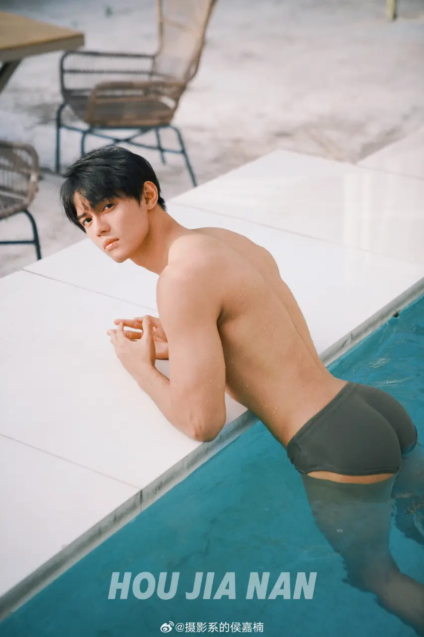 athletic guys : 夏天跟体育生最配了