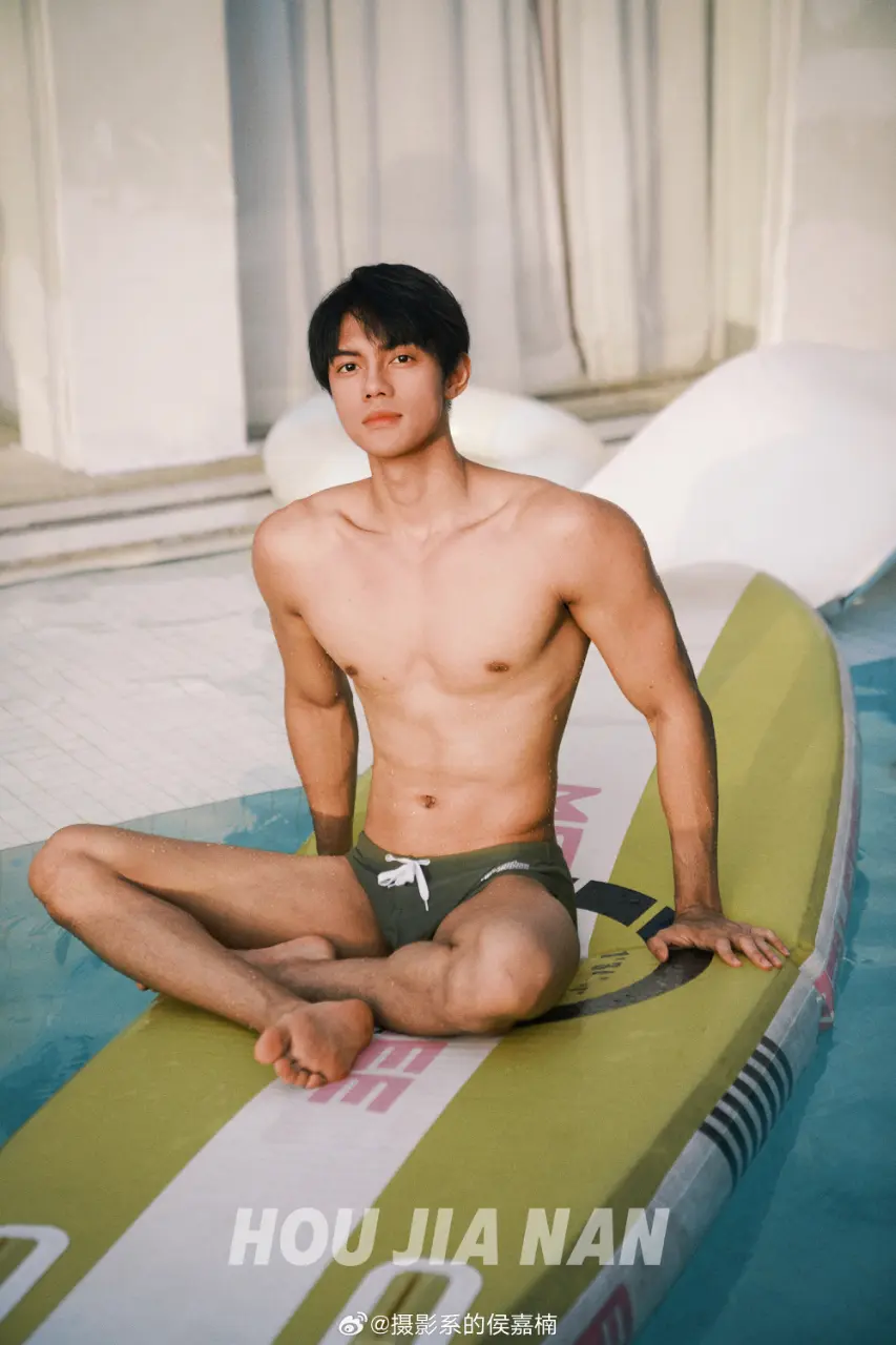 athletic guys : 夏天跟体育生最配了
