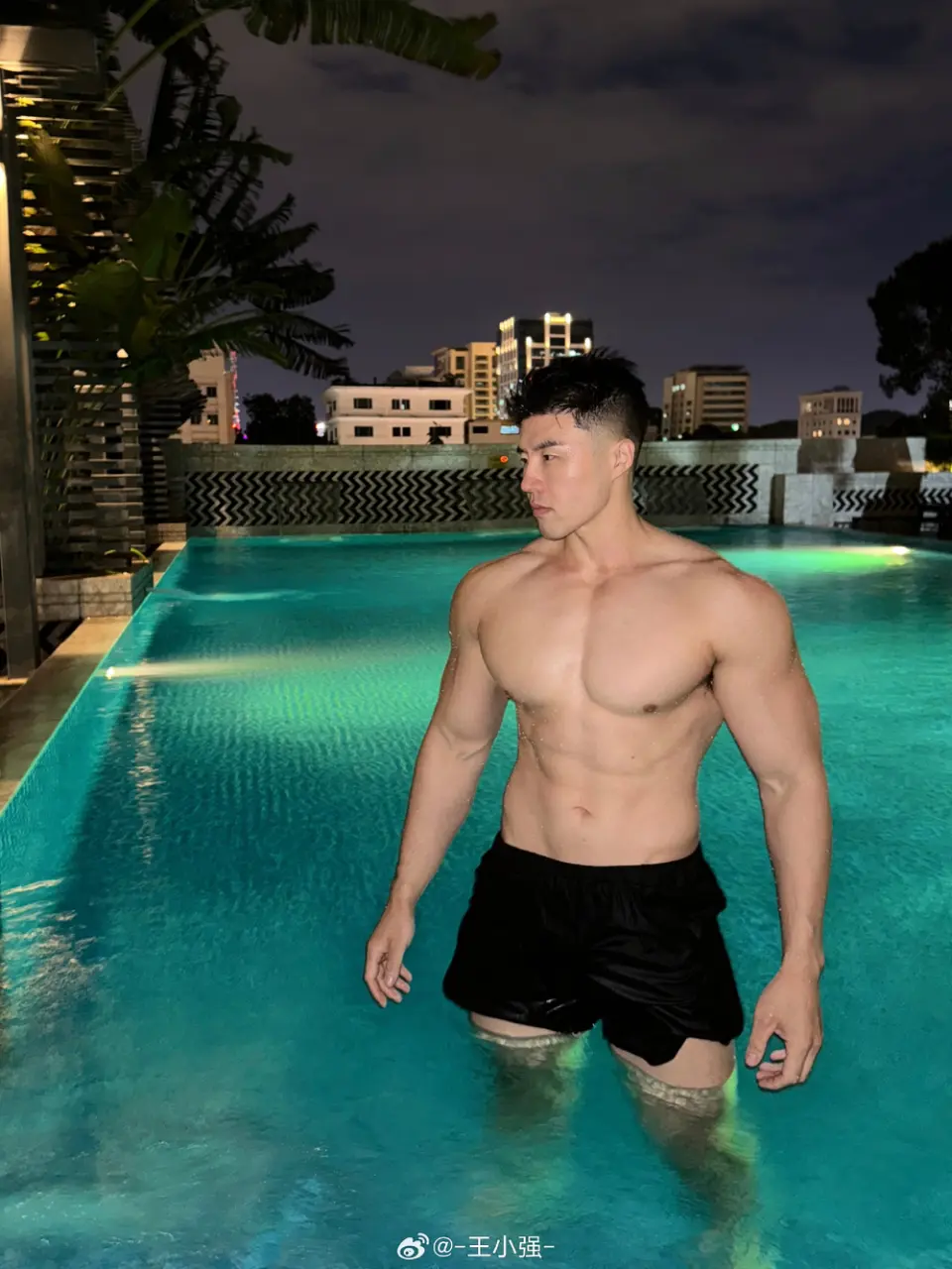 Cool guy : 王小强