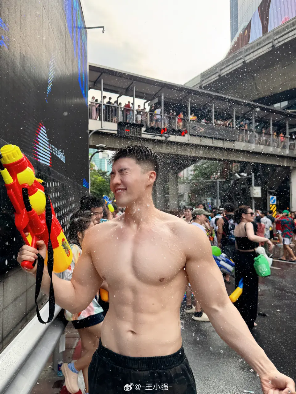Cool guy : 王小强