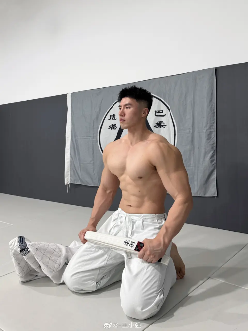 Cool guy : 王小强