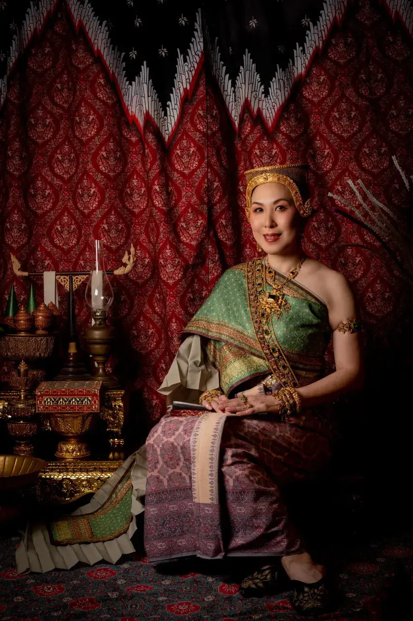 THAILAND 🇹🇭 | Thai Traditional Outfit