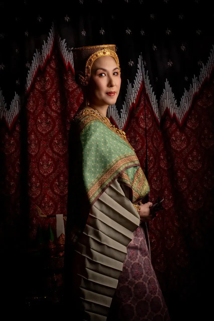 THAILAND 🇹🇭 | Thai Traditional Outfit