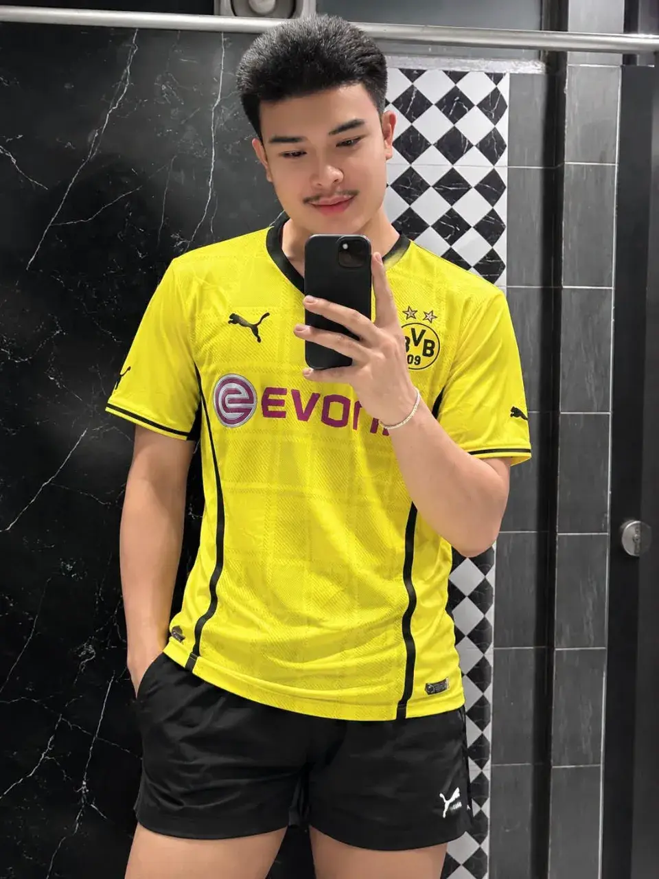 หล่อ 😍