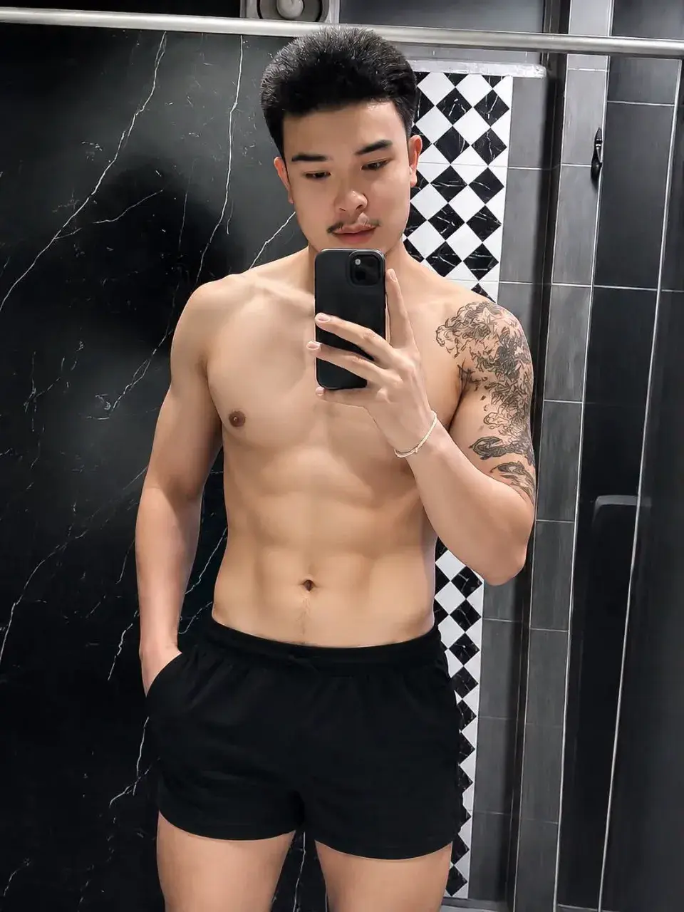 หล่อ 😍