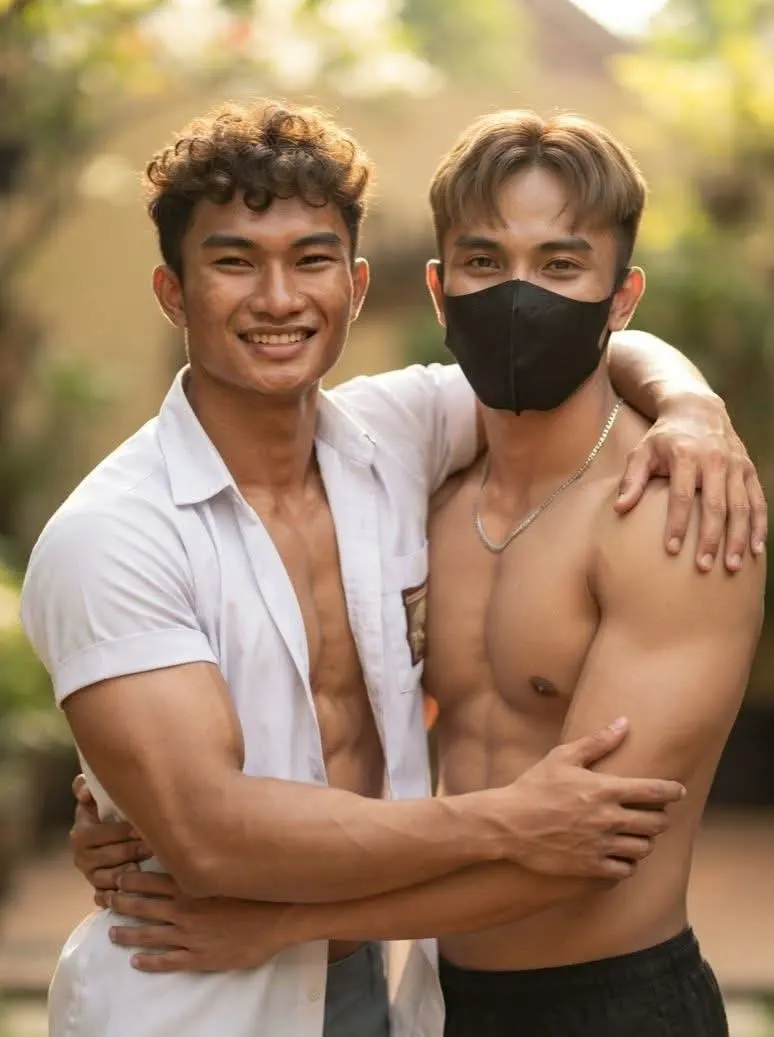 หนุ่มหล่อๆร่างล่ำๆAi