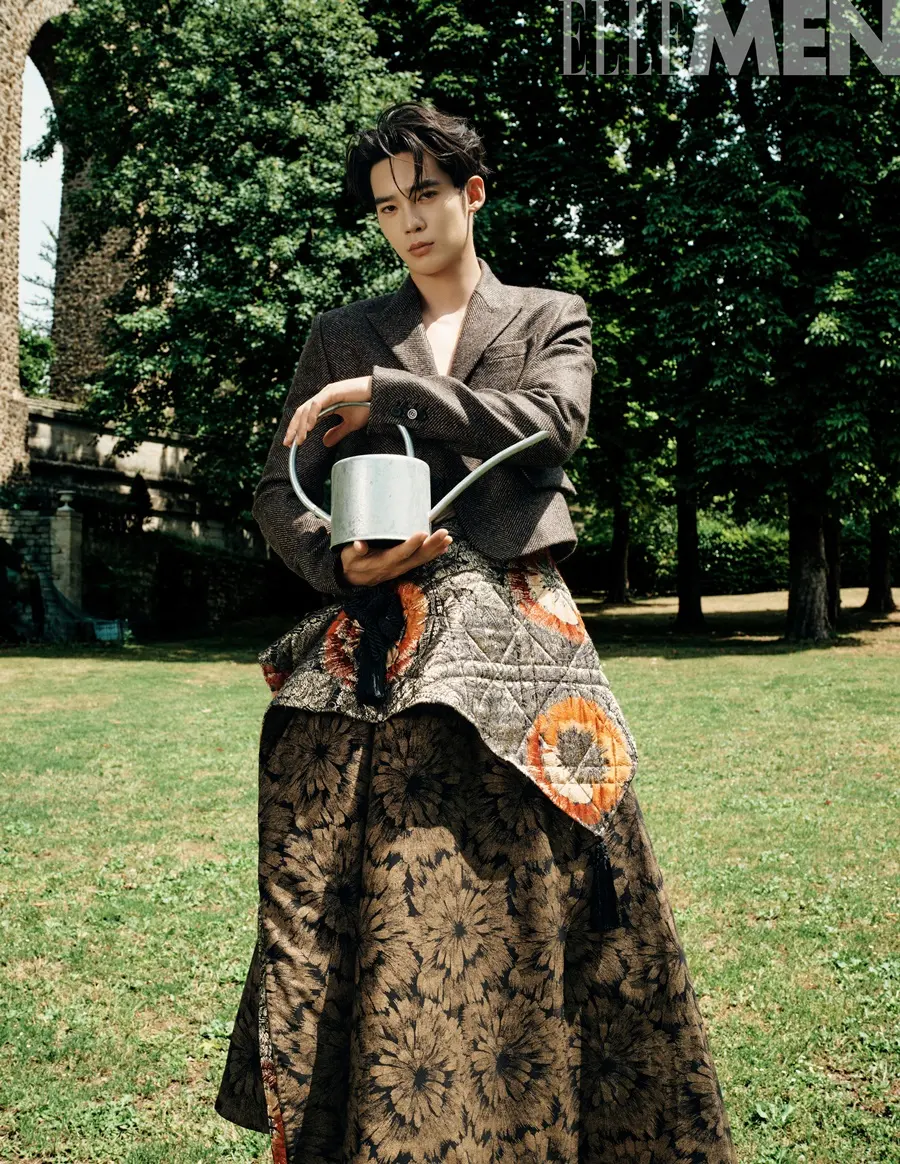 Yu Shi @ ELLEMEN China September 2026