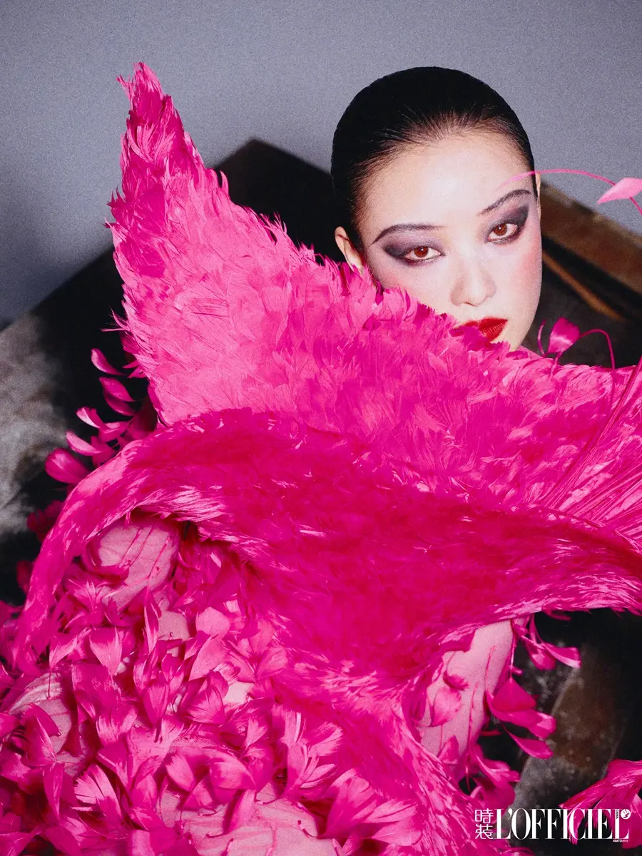 NiNi @ L’OFFICIEL China September 2026