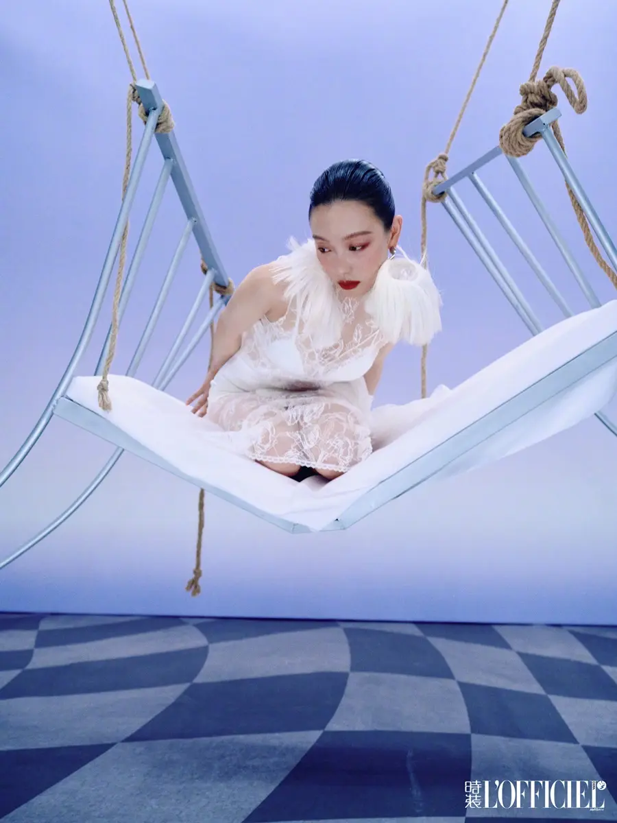NiNi @ L’OFFICIEL China September 2026