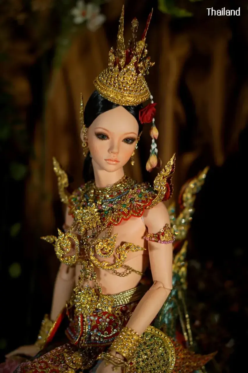 Thai Dolls: Unarut and Kinnaree 🇹🇭