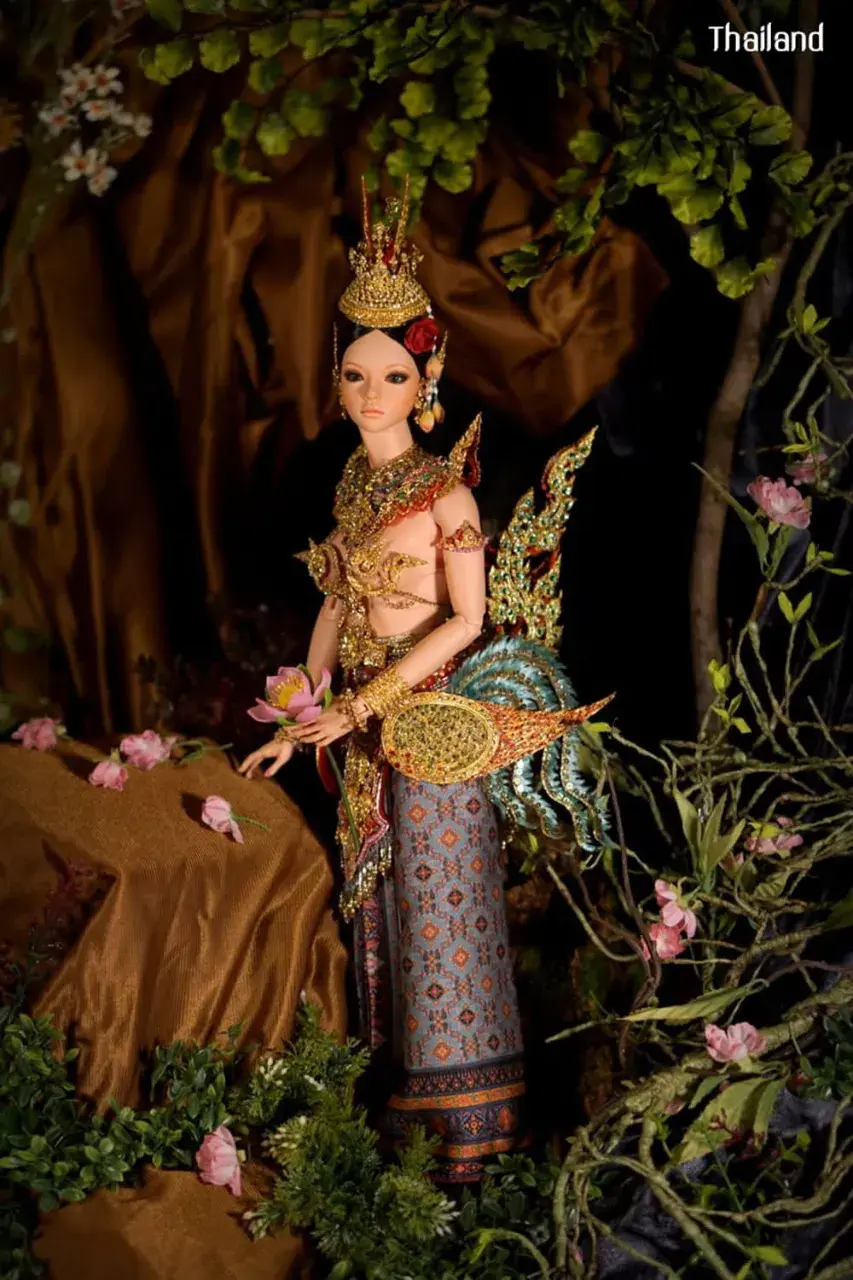 Thai Dolls: Unarut and Kinnaree 🇹🇭