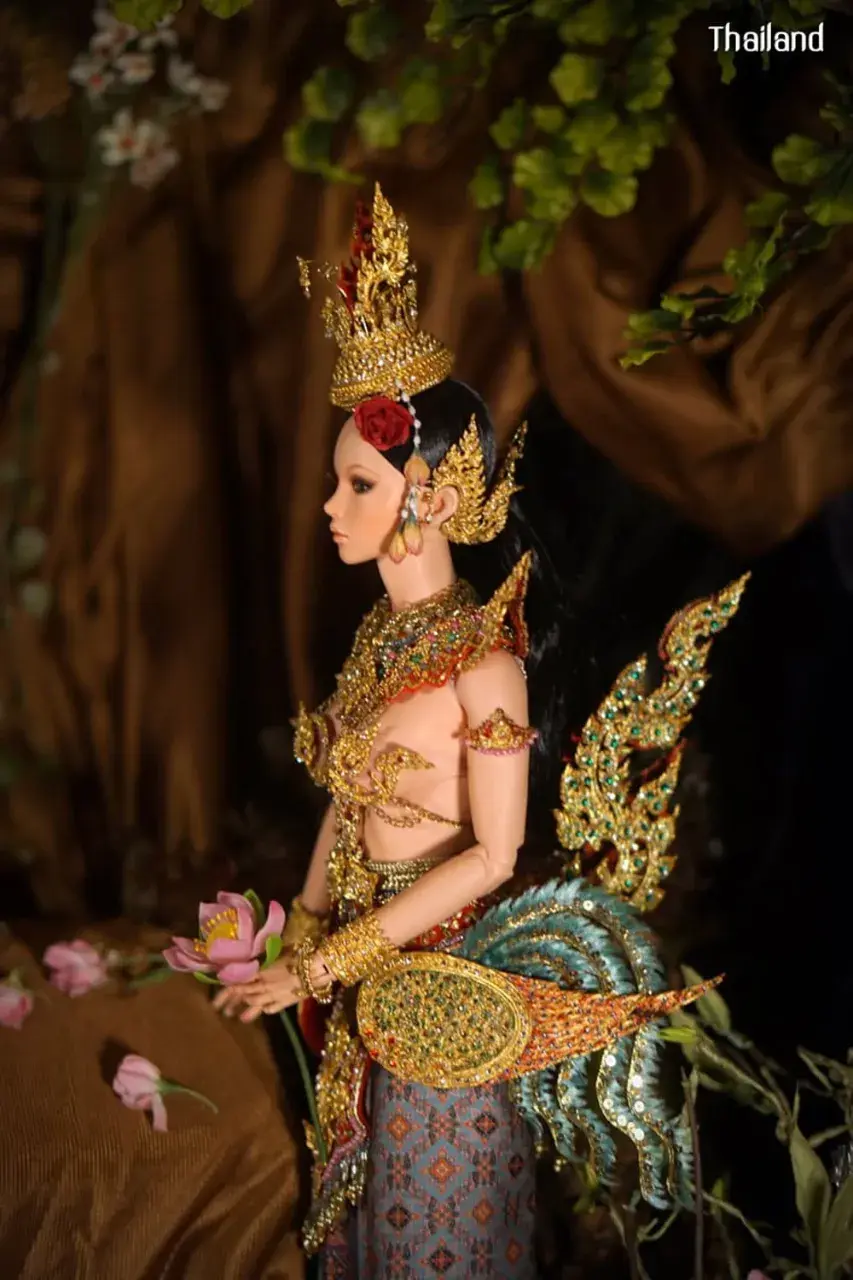 Thai Dolls: Unarut and Kinnaree 🇹🇭