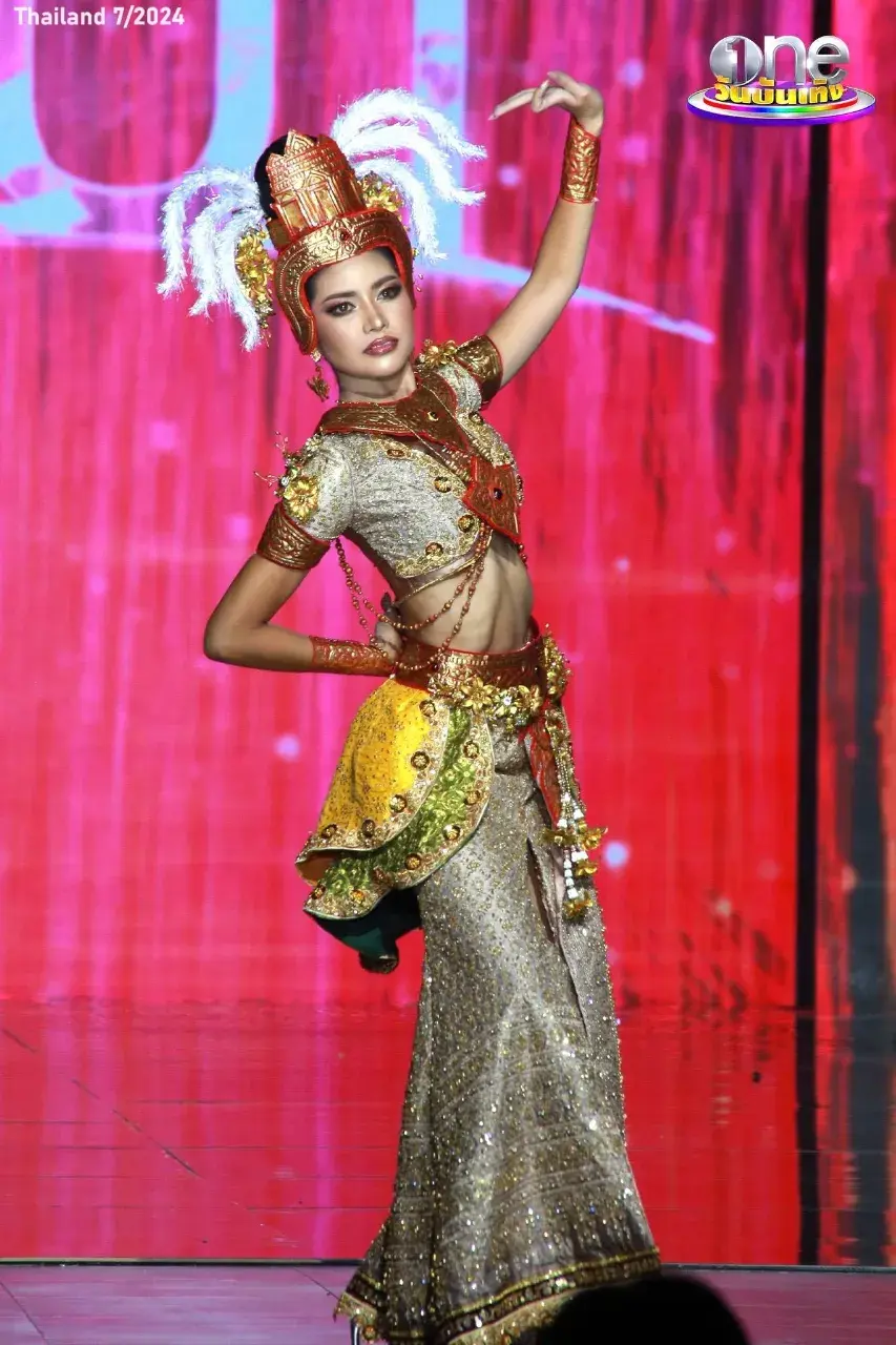 "Rabam Lopburi Sri Varapura" Thai Creative Costume 🇹🇭