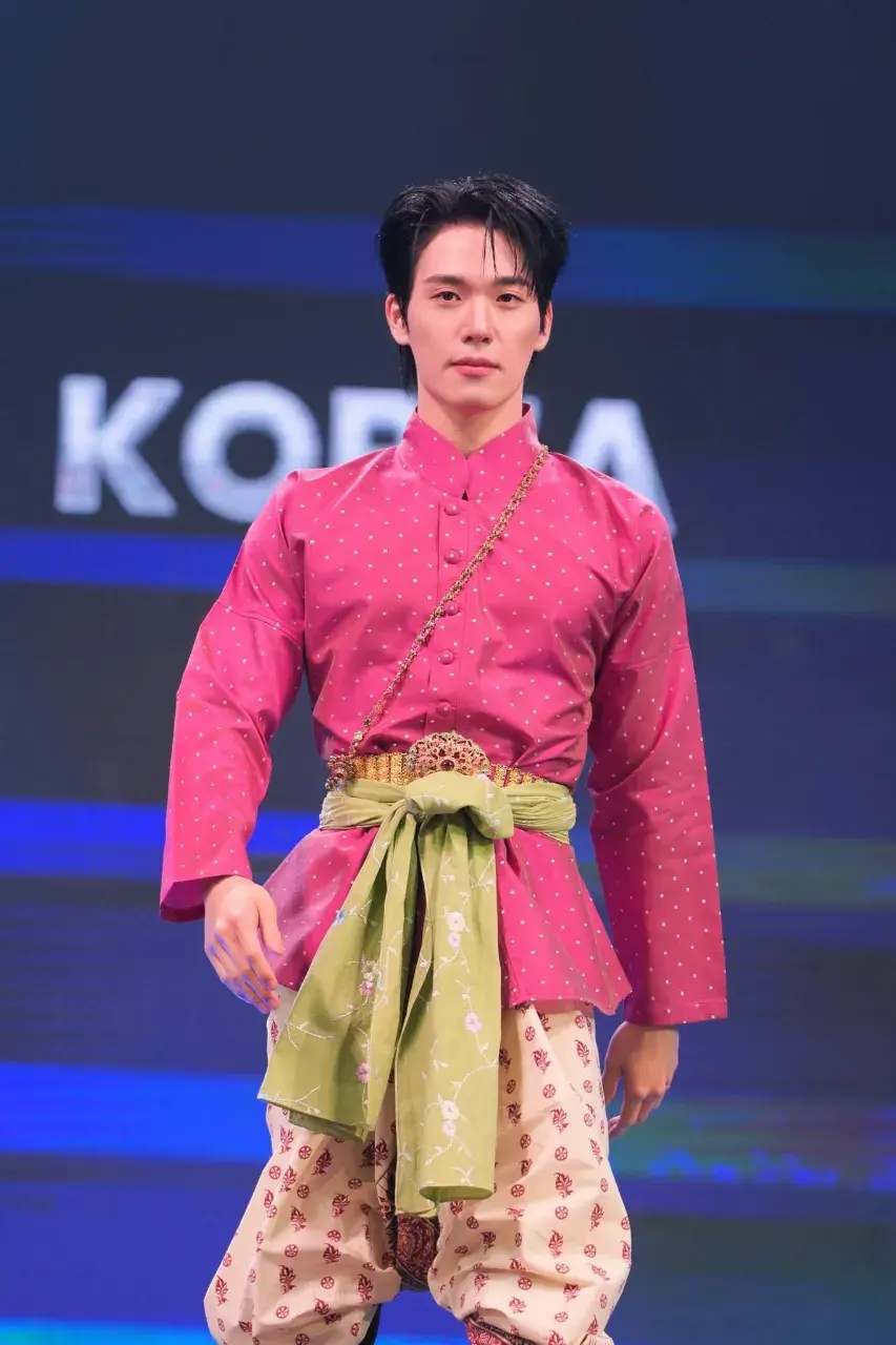 THAILAND 🇹🇭 | Thai Traditional attire for Men
