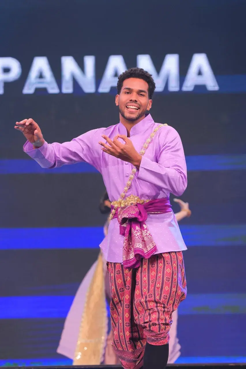THAILAND 🇹🇭 | Thai Traditional attire for Men