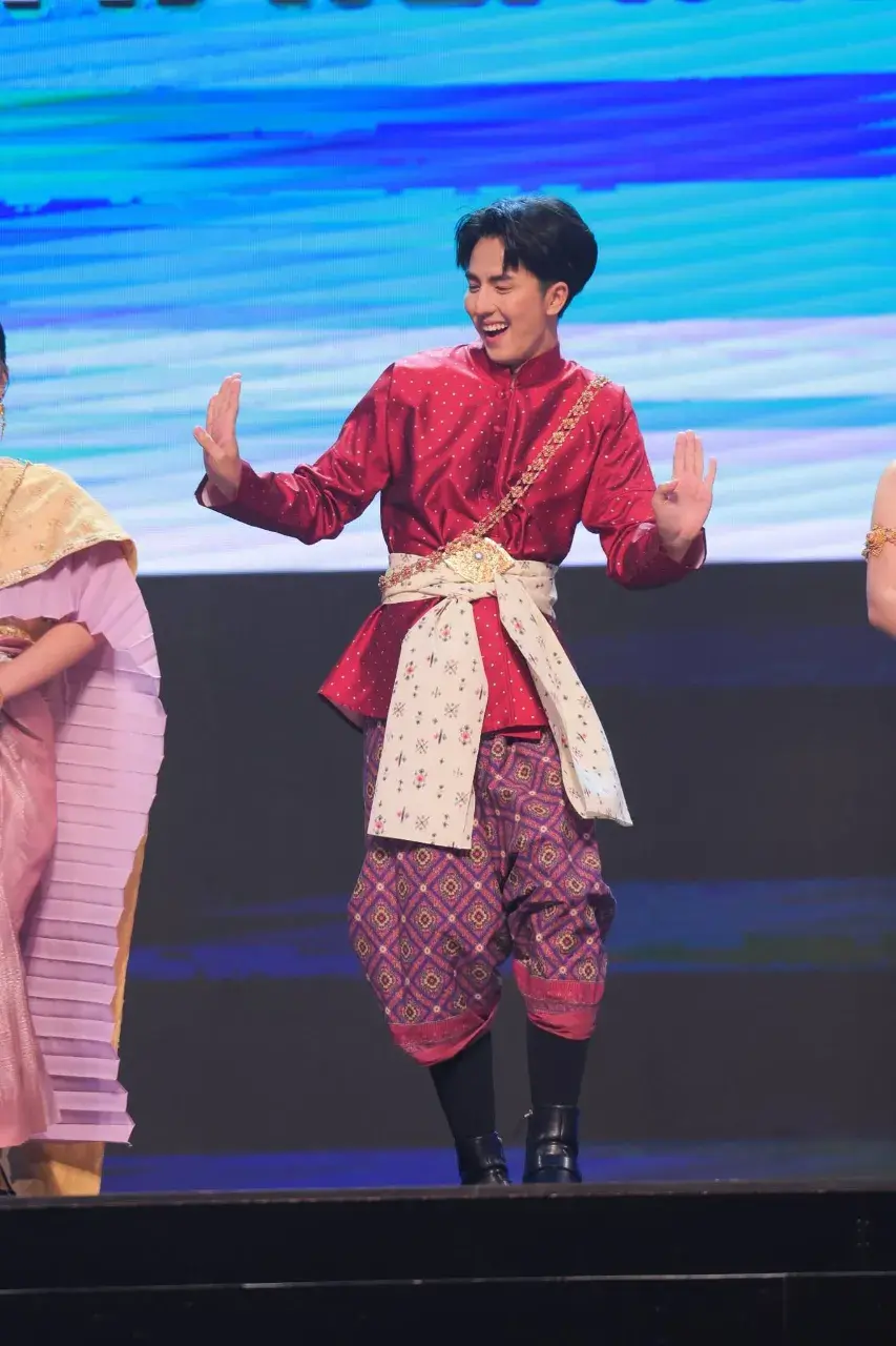 THAILAND 🇹🇭 | Thai Traditional attire for Men
