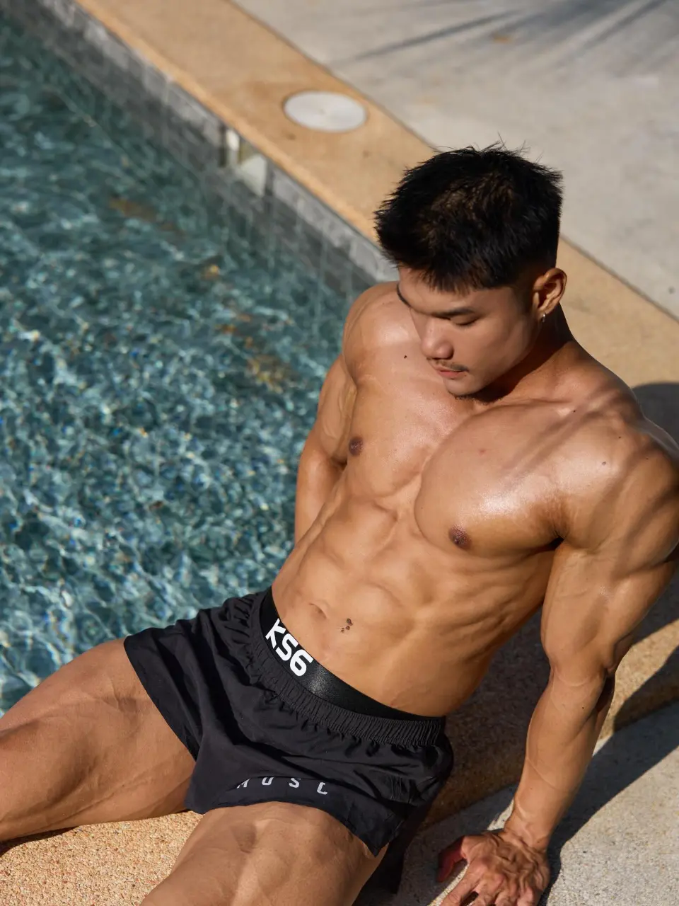 Physique Athlete & Personal Trainer : Aphiwat Srirwat