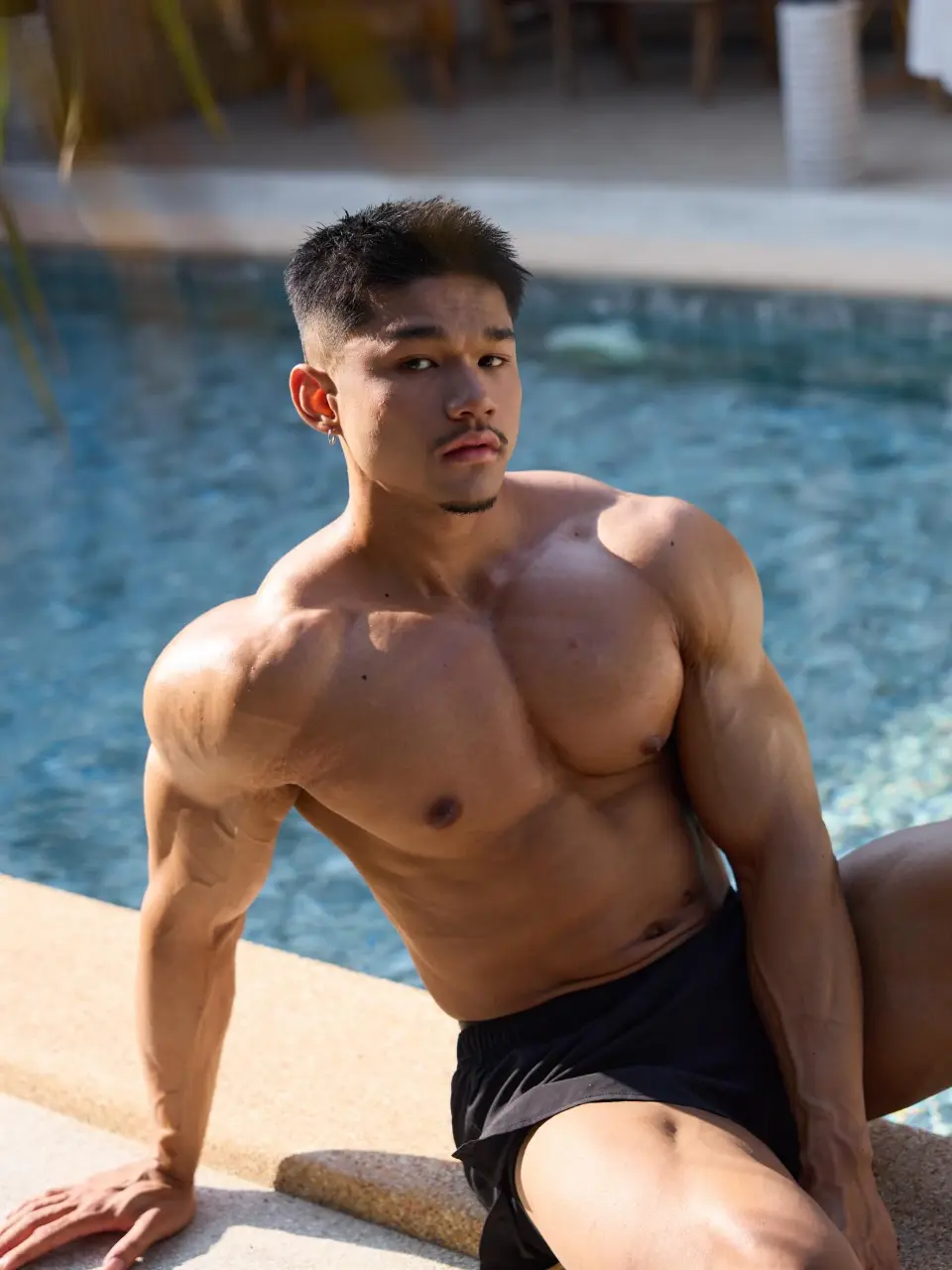 Physique Athlete & Personal Trainer : Aphiwat Srirwat