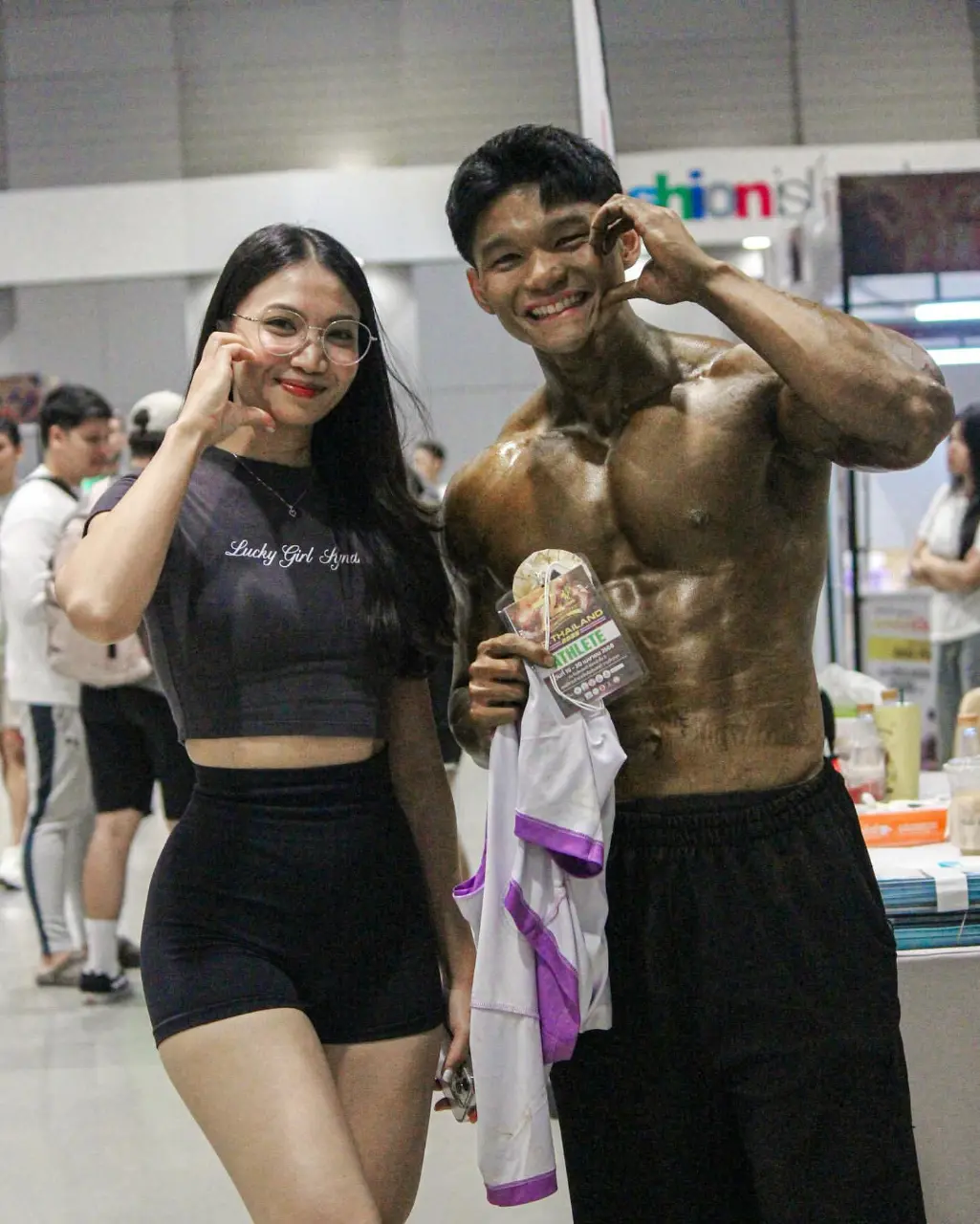 Physique Athlete & Personal Trainer : Aphiwat Srirwat