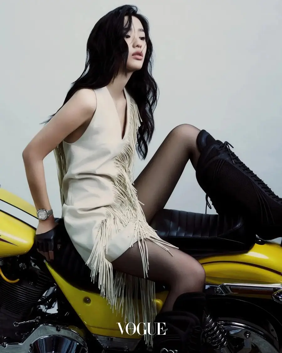 ตู-ต้นตะวัน @ VOGUE Thailand October 2026