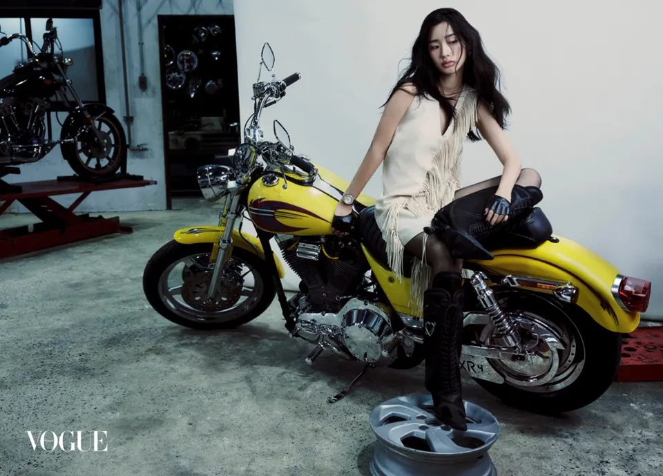 ตู-ต้นตะวัน @ VOGUE Thailand October 2026