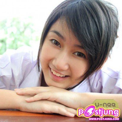 เอ้ จาก ร.ร. สตรีวัดอัปสรสวรรค์ *-*