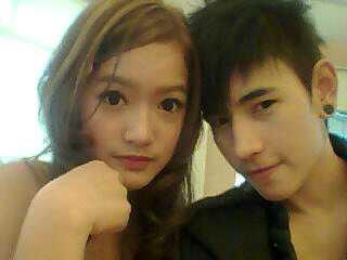 พี่ซี พี่ผึ้ง