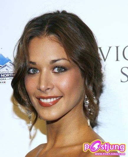 นางงามจักรวาล (หลังรับตำแหน่ง หลากหลายอิ