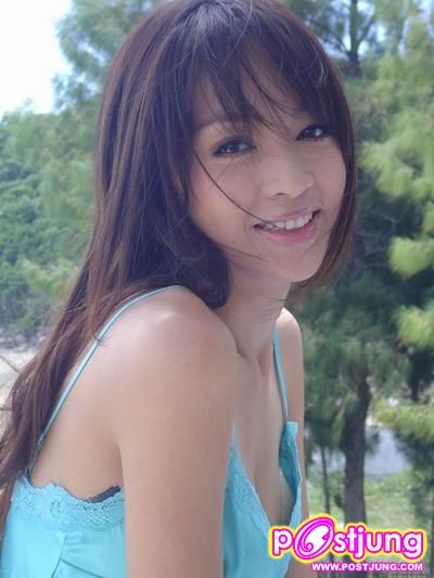 (ก่อนเข้าวงการ) ยิ๋ ง ไท ย