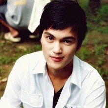   Hi 5   หนุ่มหล่อ น่ารัก .. พร้อมรูปคะ