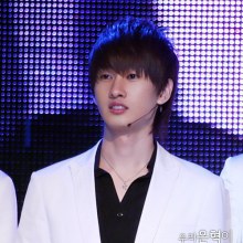 EunhyuK แห่งวง Super Junior