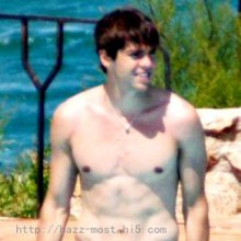 มาดู๊ มาดู กาก้า นักเตะรูปงาม .