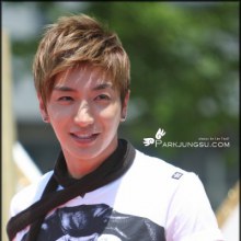 รูปหล่อของหนุ่ม  sj  ไม่รู้ว่าจะชอบกันอ่ะป่าวลองดูกัน 555