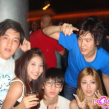 รูปนักร้องหนุ่มกอล์ฟพิชญะกับกิ๊กสาวคนล่าสุดของเธอ