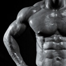 ร่างกายกำยำ ดูล้ำเลิศ