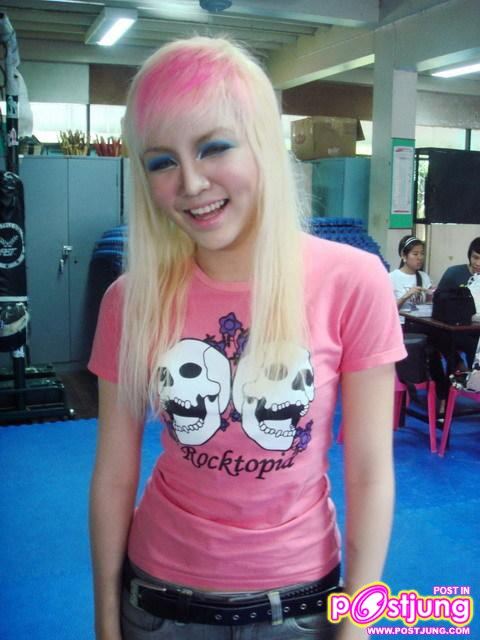 จ๊าบหลายอ่ะจ่ะ